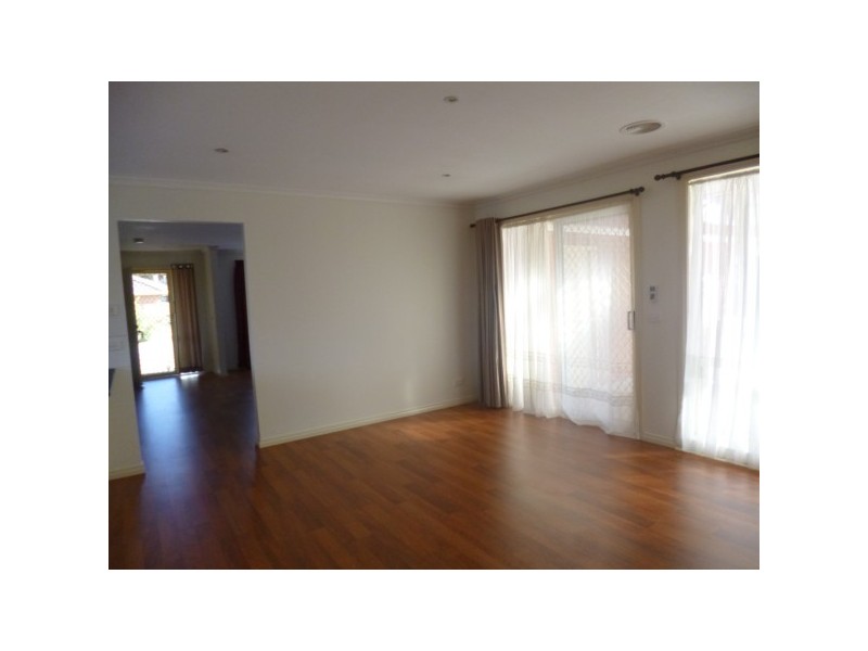 15 Suadd Court, Cranbourne VIC 3977