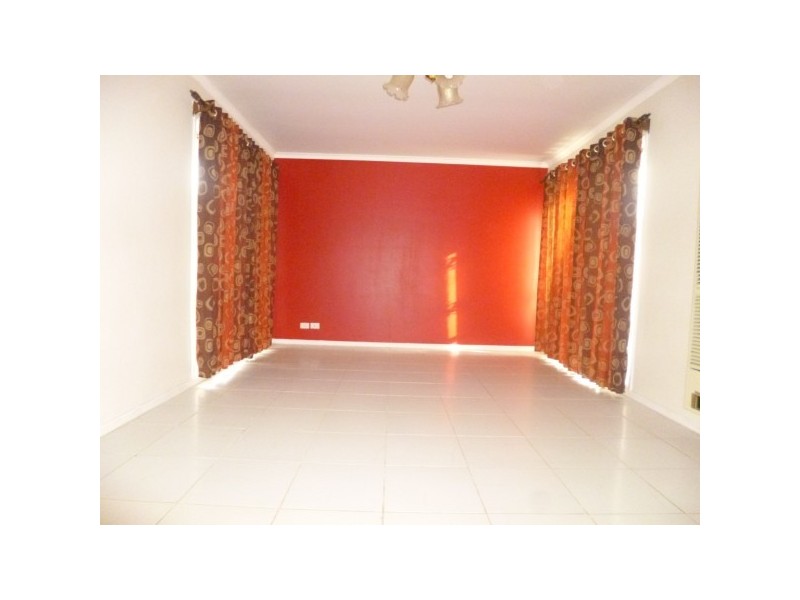 42 Rowellyn Avenue, Carrum Downs VIC 3201