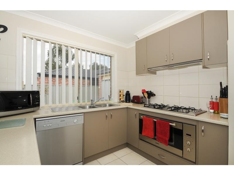 26 Maddock Drive, Cranbourne East VIC 3977