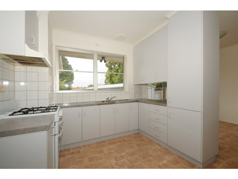 6 Armata Crescent, Frankston North VIC 3200