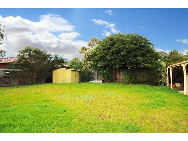 2 Lautrec Street, Frankston VIC 3199