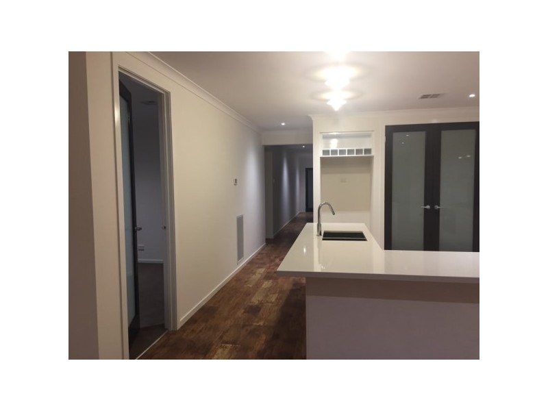 9 Greenside Circuit, Sandhurst VIC 3977