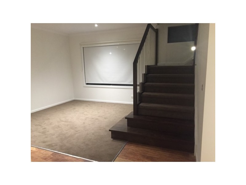 9 Greenside Circuit, Sandhurst VIC 3977