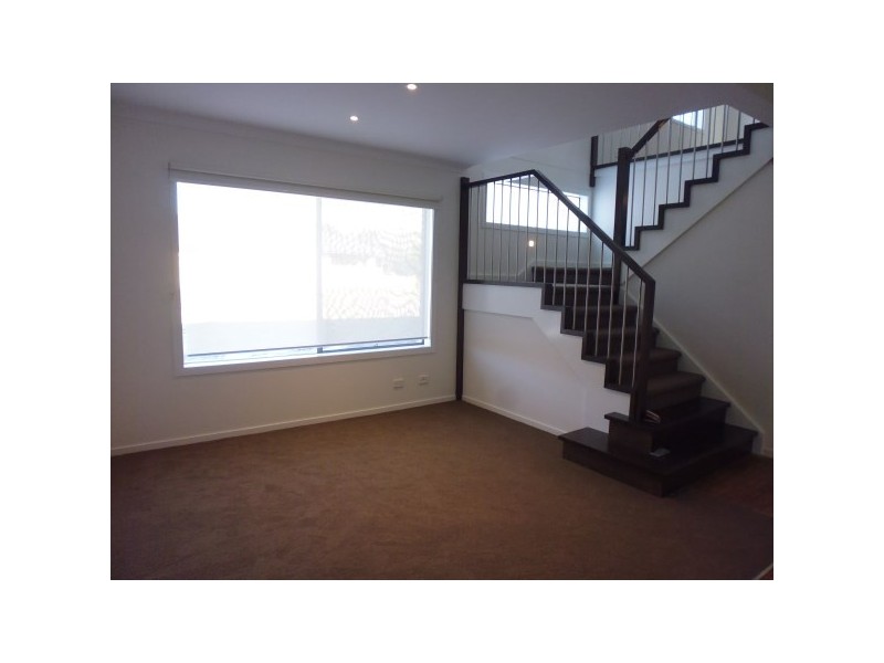 9 Greenside Circuit, Sandhurst VIC 3977