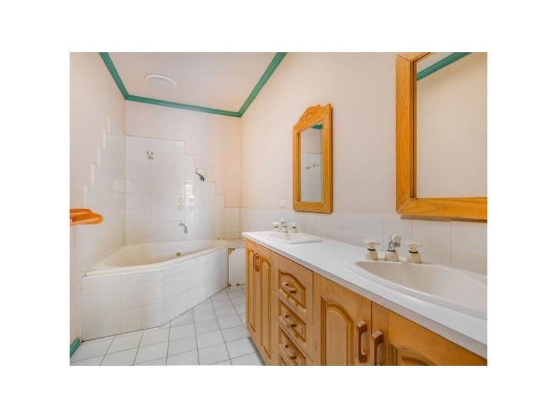 34 McCormicks Road, Skye VIC 3977