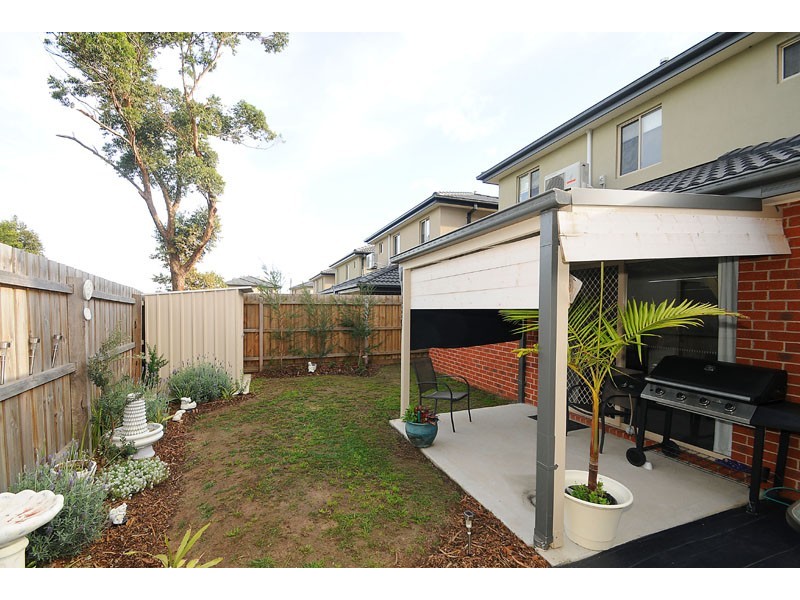 2/19 Robin Drive, Carrum Downs VIC 3201