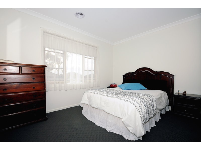 2/19 Robin Drive, Carrum Downs VIC 3201