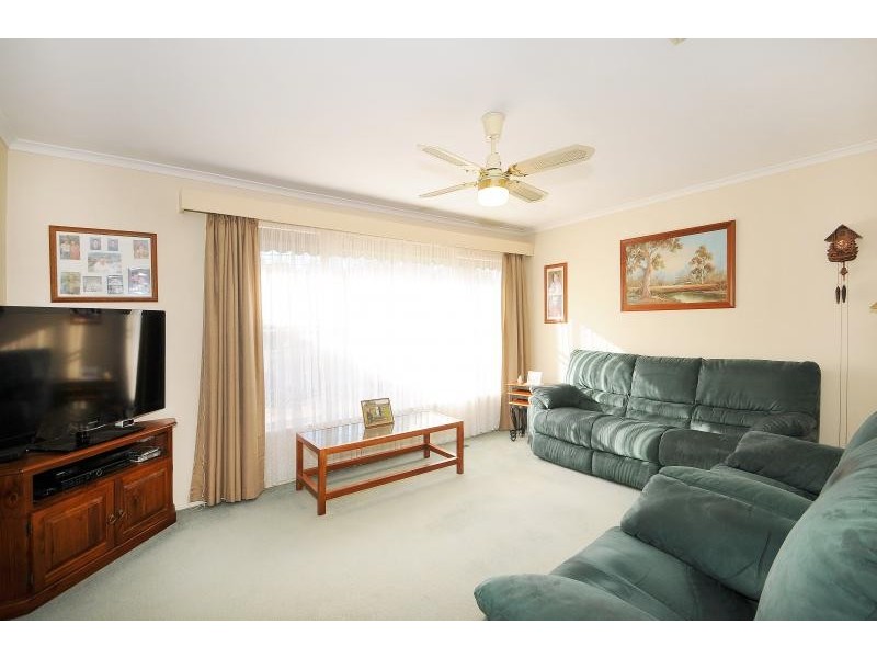 44 Tamarisk Drive, Frankston North VIC 3200