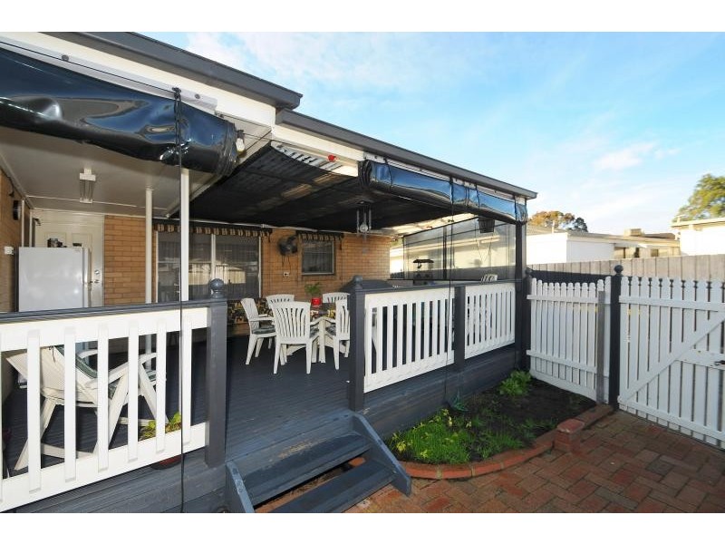 44 Tamarisk Drive, Frankston North VIC 3200