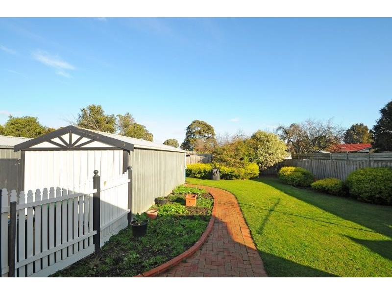 44 Tamarisk Drive, Frankston North VIC 3200