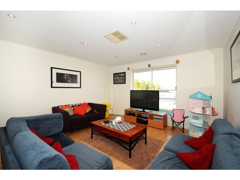 4 Dimitrios Close, Skye VIC 3977