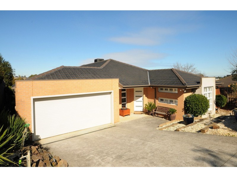 4 Dimitrios Close, Skye VIC 3977