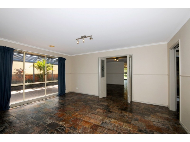 7 Woodvale Drive, Carrum Downs VIC 3201