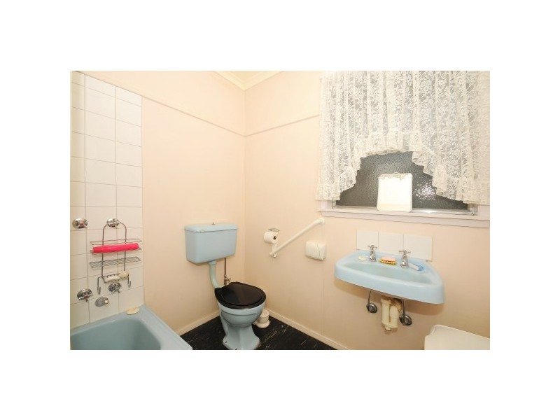 6 Armata Crescent, Frankston North VIC 3200