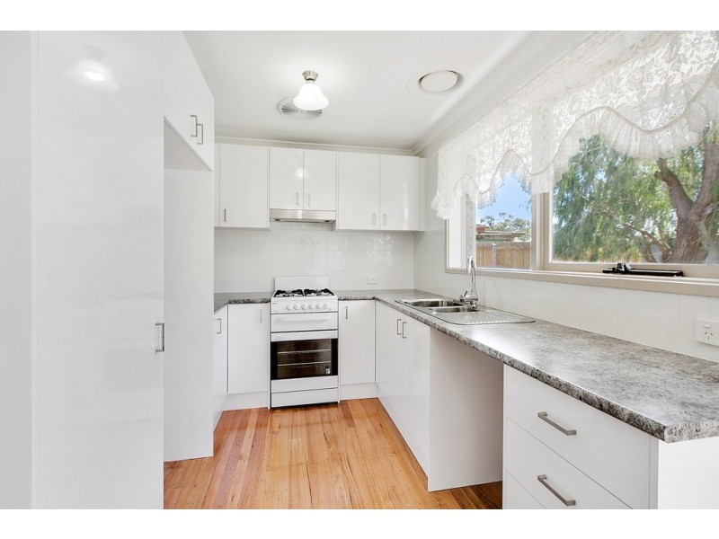 50 Paddington Avenue, Carrum Downs VIC 3201