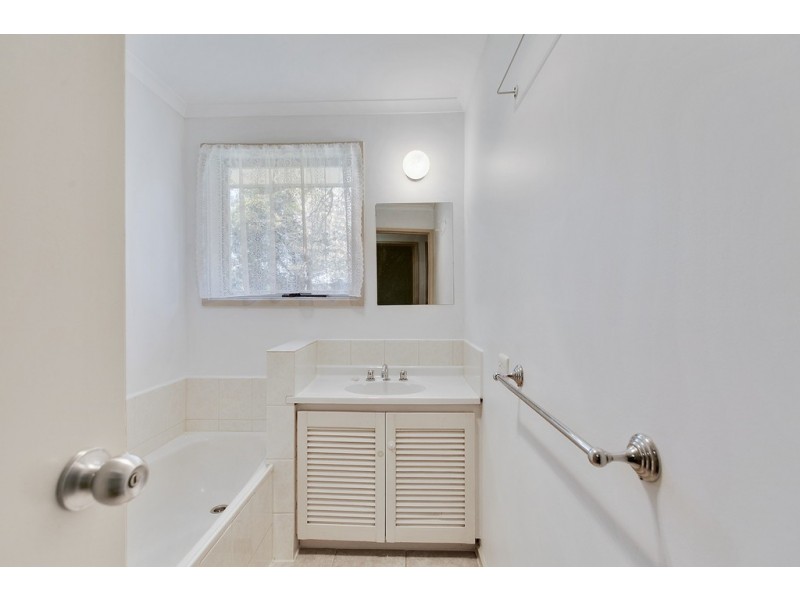 50 Paddington Avenue, Carrum Downs VIC 3201