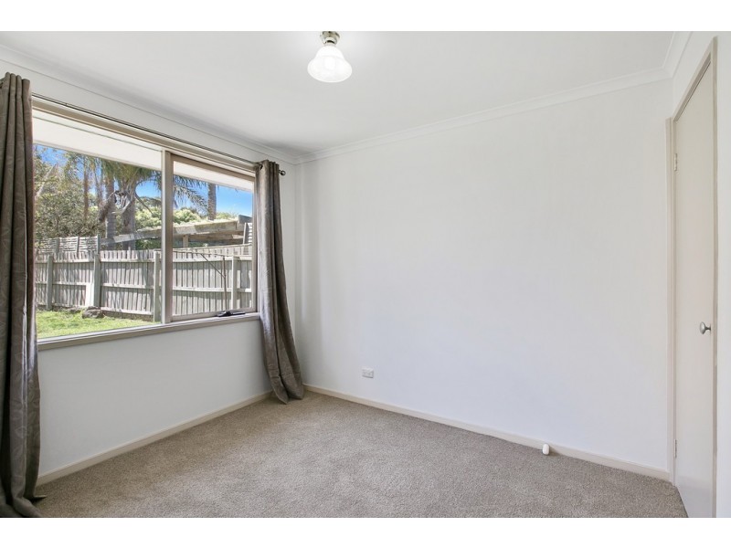 50 Paddington Avenue, Carrum Downs VIC 3201