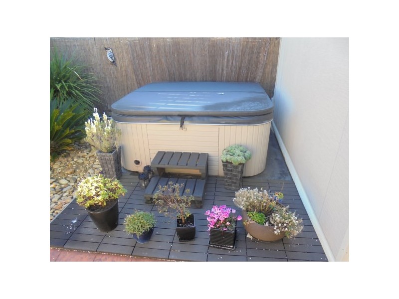 12 John Wedge Wynd, Skye VIC 3977