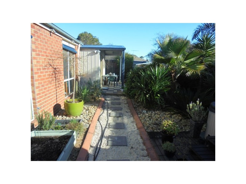 12 John Wedge Wynd, Skye VIC 3977