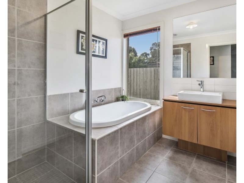 127 Gamble Road, Skye VIC 3977