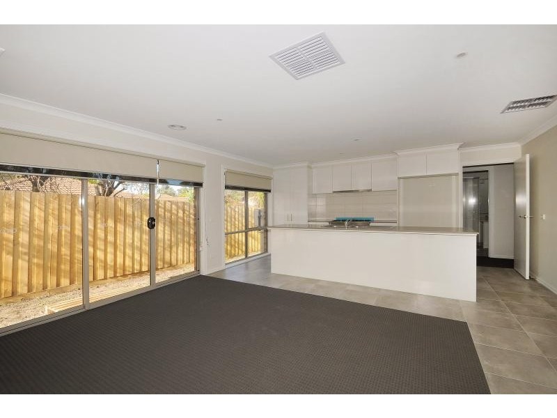 14B Gulwa Ave, Frankston VIC 3199