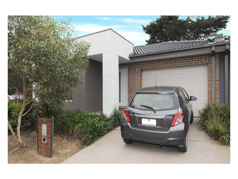 13 Blossom Way, Carrum Downs VIC 3201