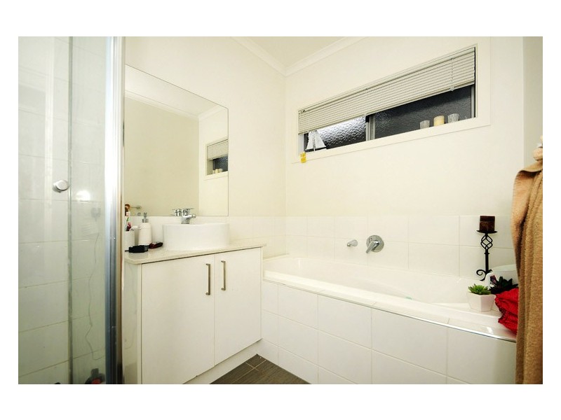 13 Blossom Way, Carrum Downs VIC 3201