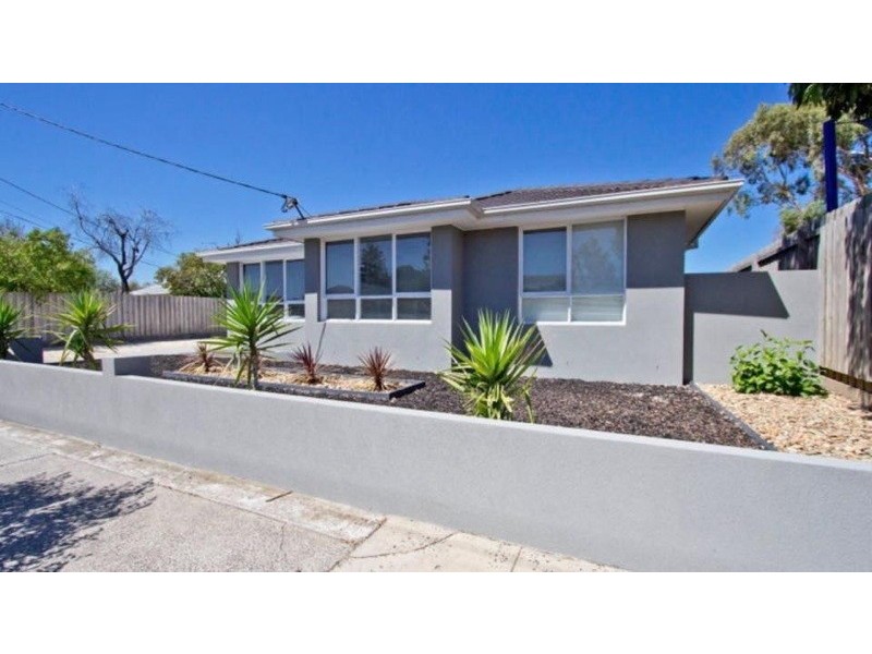 1/8 Woodbine Grove, Chelsea VIC 3196