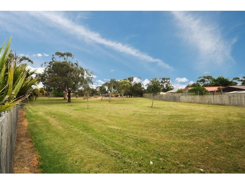 36 Richard Drive, Langwarrin VIC 3910