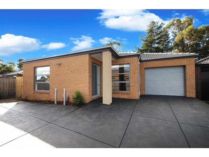 24 Raneen Drive, Langwarrin VIC 3910