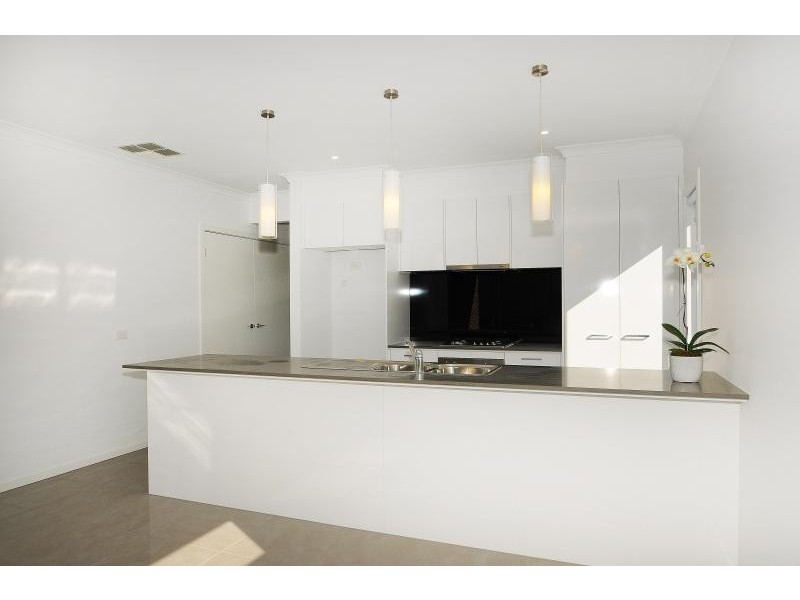 24 Raneen Drive, Langwarrin VIC 3910