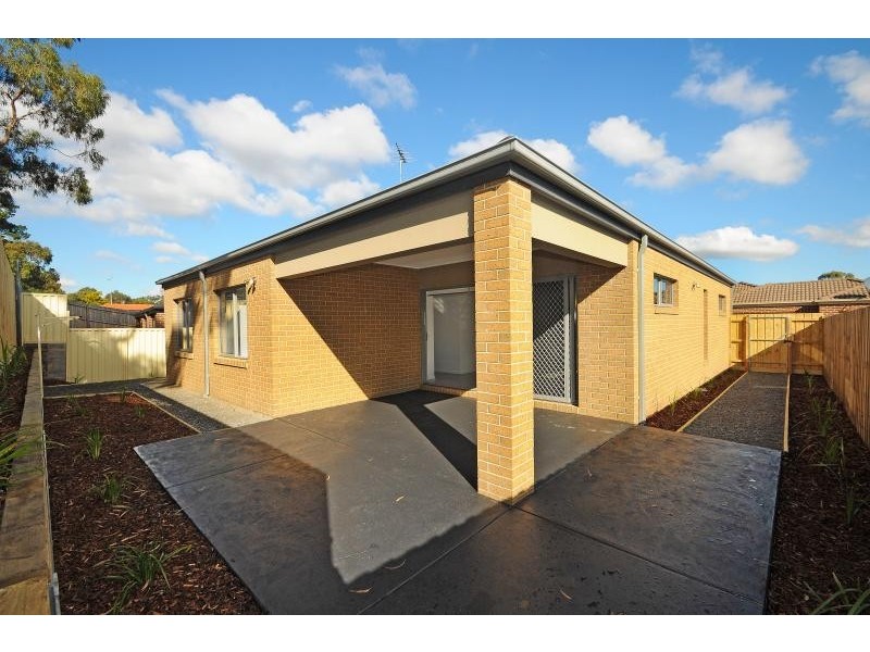 24 Raneen Drive, Langwarrin VIC 3910