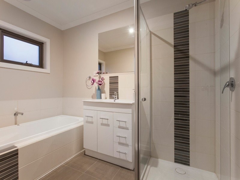 2 Genoa Court, Frankston VIC 3199