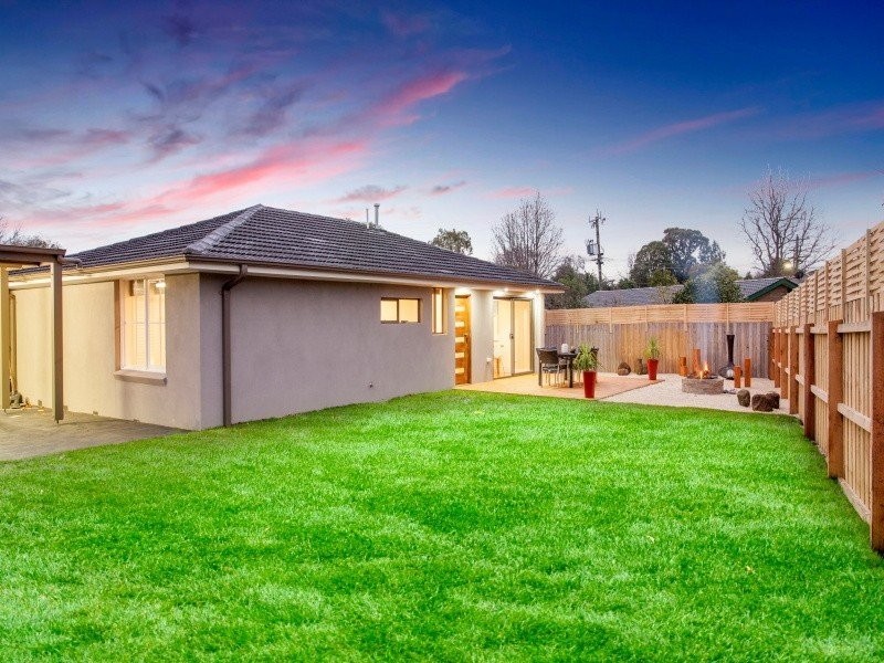 2 Genoa Court, Frankston VIC 3199