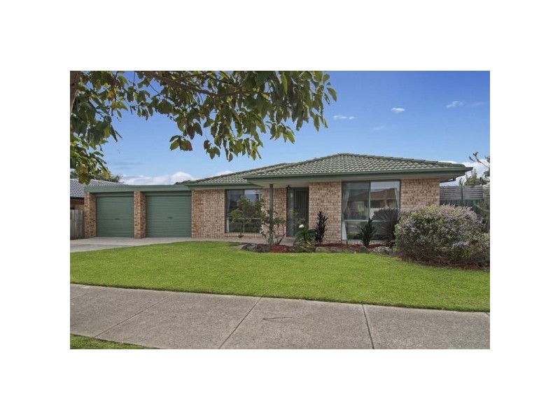 43 Oberon Drive, Carrum Downs VIC 3201