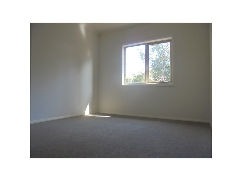 2/21 Whimbrel Crescent, Carrum Downs VIC 3201