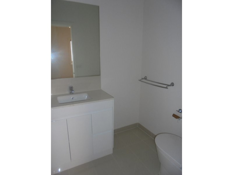 2/21 Whimbrel Crescent, Carrum Downs VIC 3201