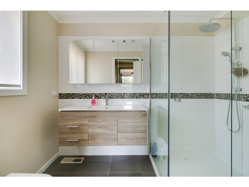 49 Rangeview Drive, Skye VIC 3977