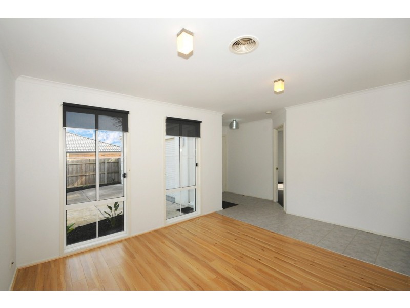 2 Oleander Court, Skye VIC 3977