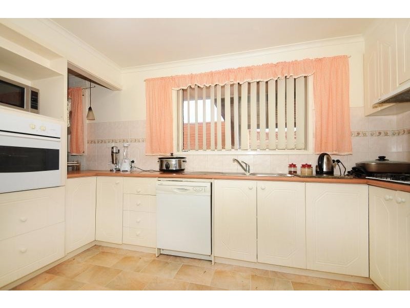 20 Narrumburn Road, Clayton South VIC 3169