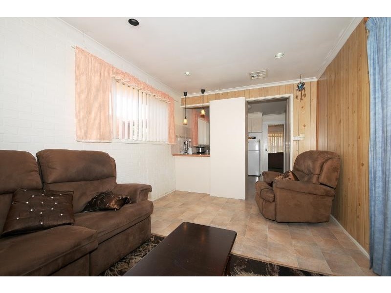 20 Narrumburn Road, Clayton South VIC 3169