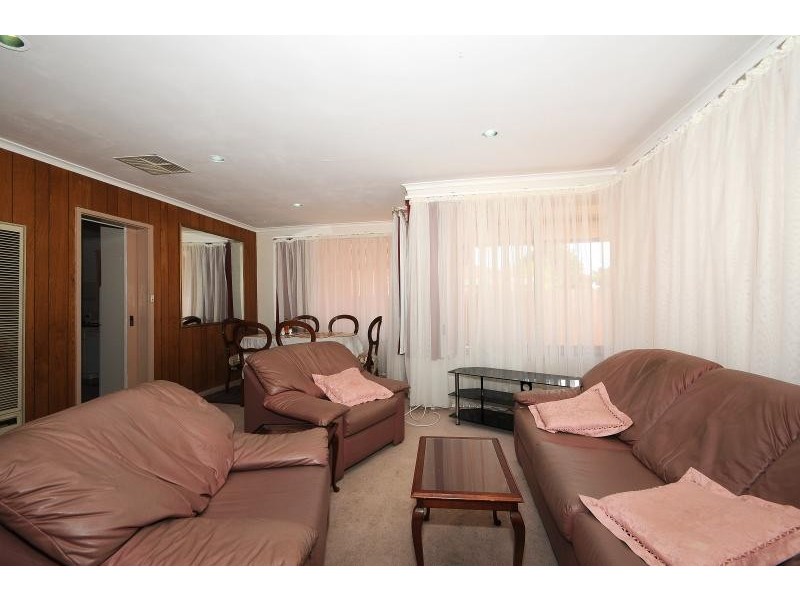 20 Narrumburn Road, Clayton South VIC 3169