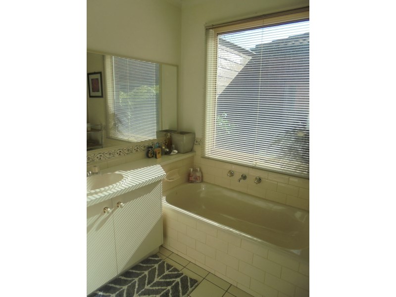 3 Adelaide Close, Berwick VIC 3806