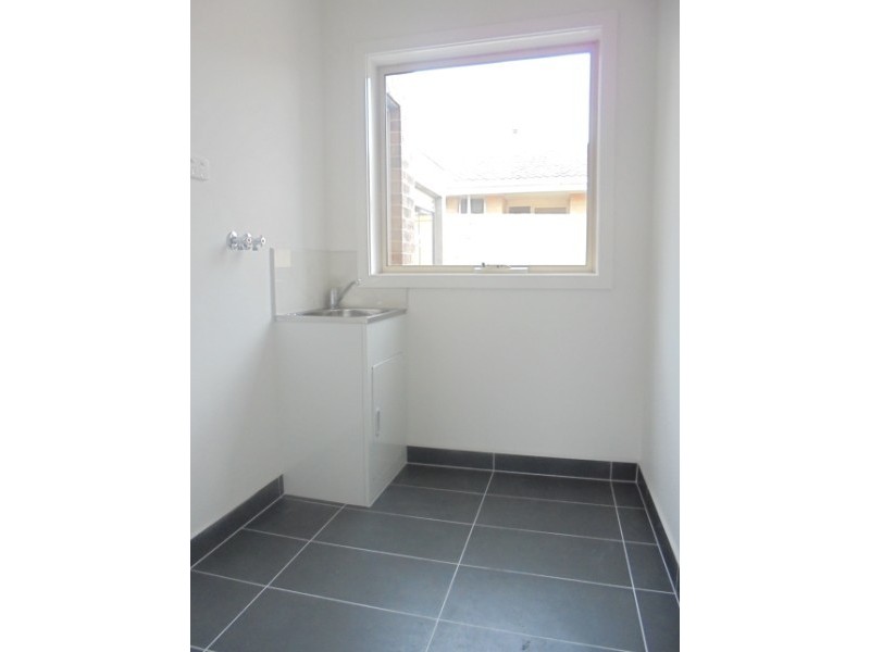 2/141 Monterey Boulevard, Frankston North VIC 3200