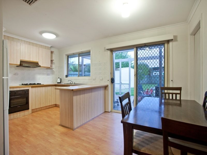 44 Greenwood Drive, Carrum Downs VIC 3201