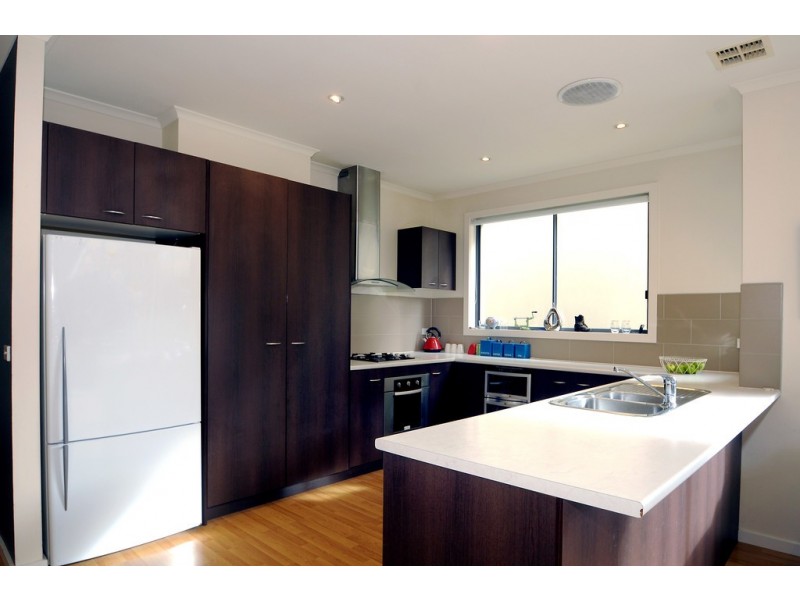 2/31 Culcairn Drive, Frankston South VIC 3199