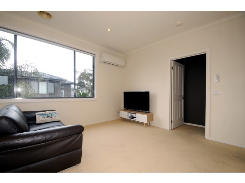 2/31 Culcairn Drive, Frankston South VIC 3199