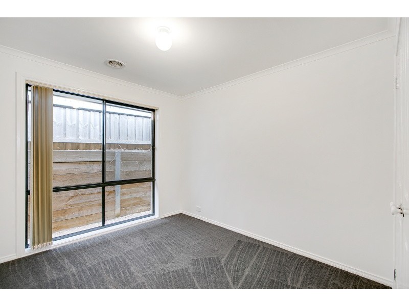 4/63 Clifton Grove, Carrum Downs VIC 3201