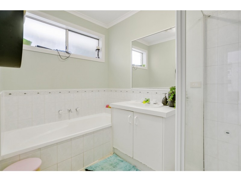 34 Oberon Drive, Carrum Downs VIC 3201