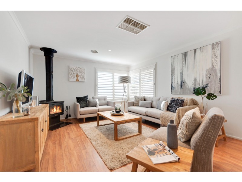 22 Clifton Park Drive, Carrum Downs VIC 3201